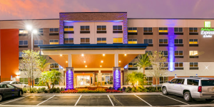 HolidayInn_Photo_V1_600x400