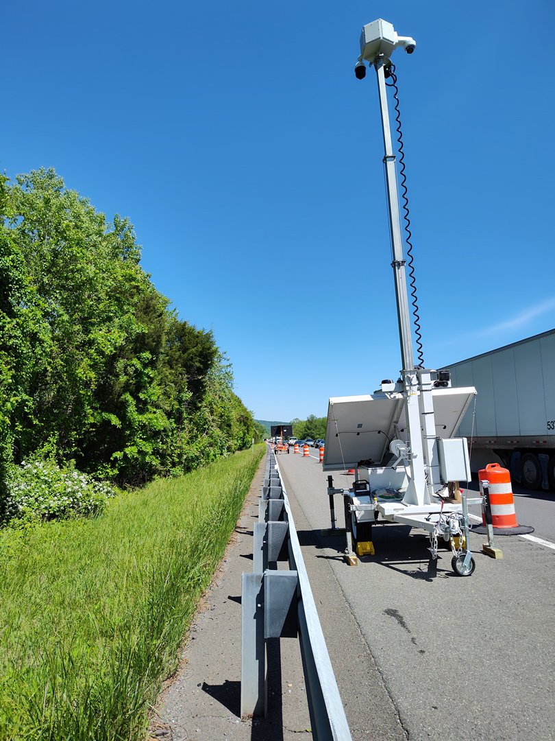 Weatherproof Surveillance Solar Trailer Traffic Highway