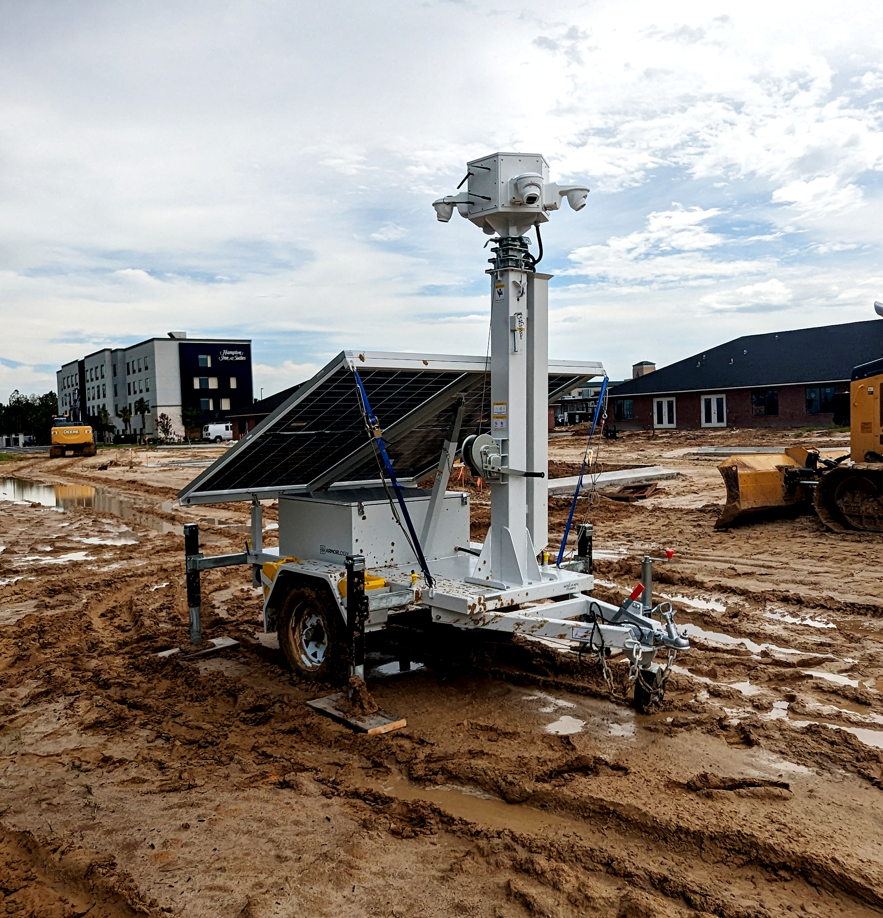 AL1500 with Surveillance Package on Muddy Construction Site