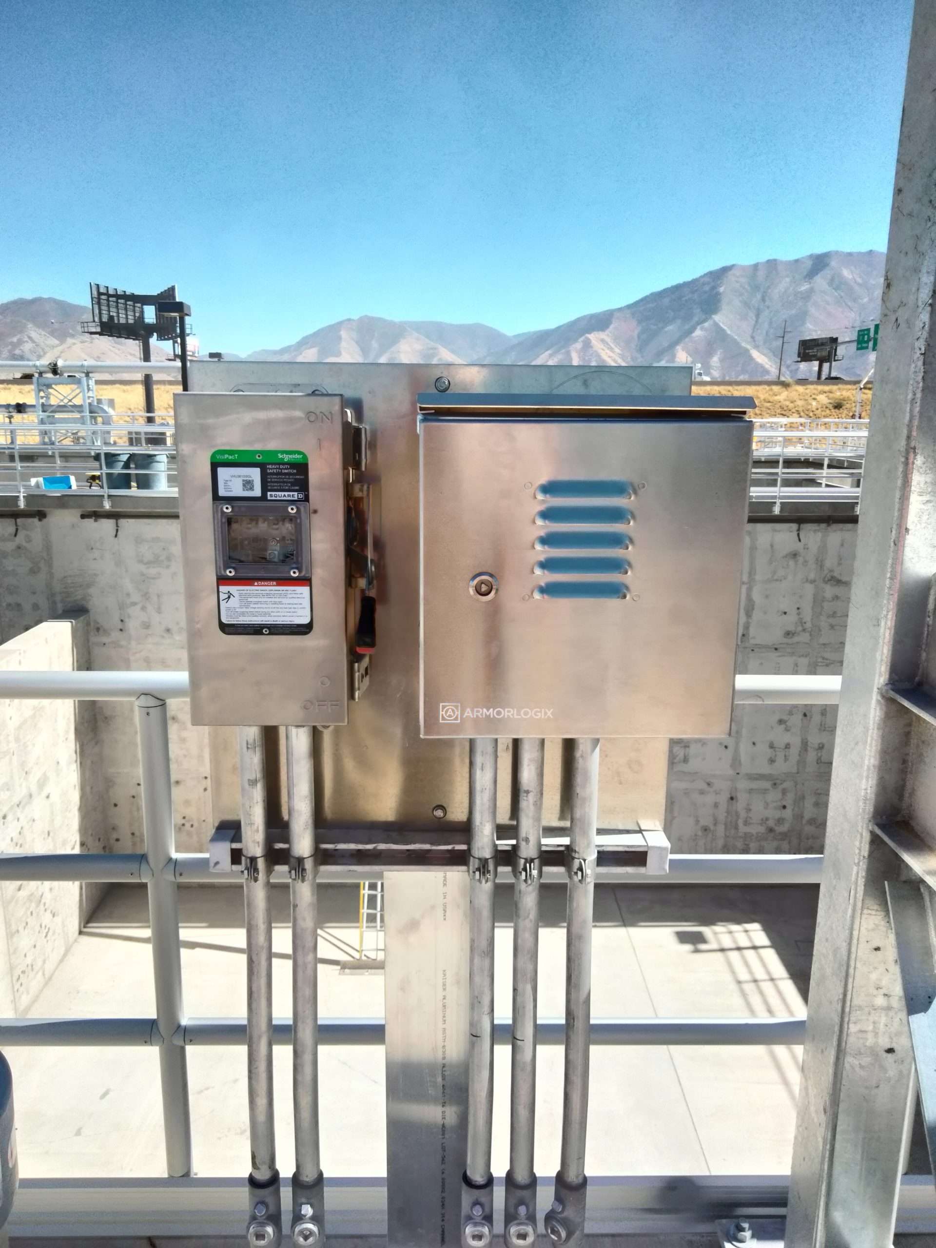 Weatherproof Aluminum Enclosure - Utility